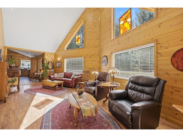 16356 PARK Dr, La Pine, OR 97739