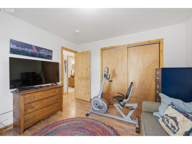 16356 PARK Dr, La Pine, OR 97739