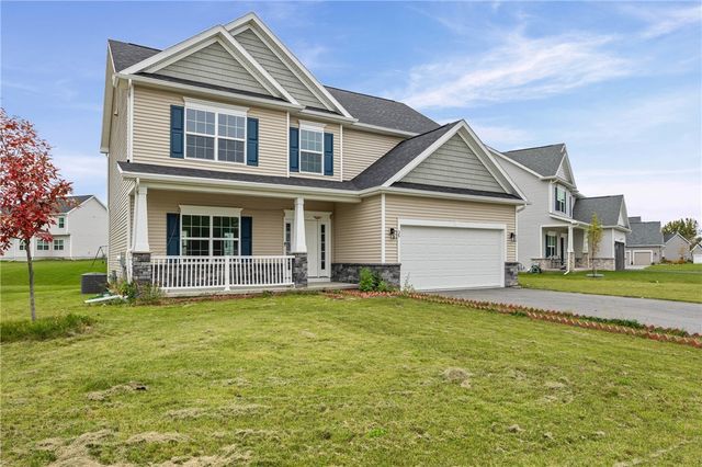 38 Kingsbarn Road, Henrietta, NY 14586