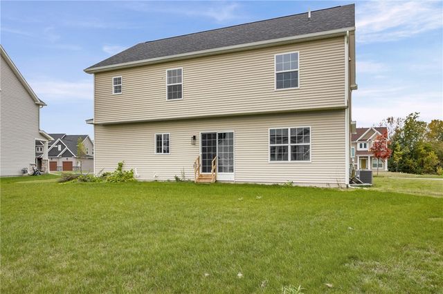 38 Kingsbarn Road, Henrietta, NY 14586