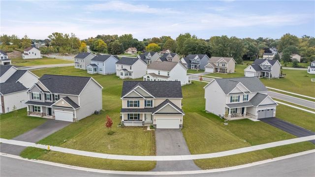38 Kingsbarn Road, Henrietta, NY 14586