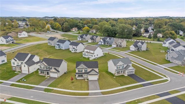38 Kingsbarn Road, Henrietta, NY 14586