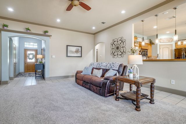 1733 Colorado Drive, Burleson, TX 76028