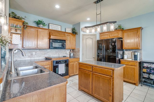 1733 Colorado Drive, Burleson, TX 76028