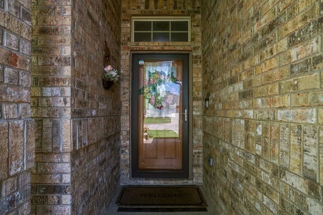 1733 Colorado Drive, Burleson, TX 76028