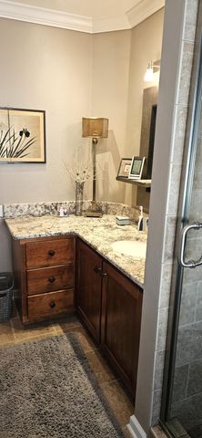 515 Cambridge CT F1, Hardy, VA 24101