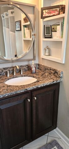 515 Cambridge CT F1, Hardy, VA 24101