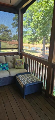 515 Cambridge CT F1, Hardy, VA 24101