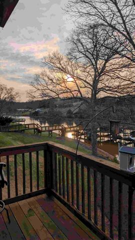 515 Cambridge CT F1, Hardy, VA 24101