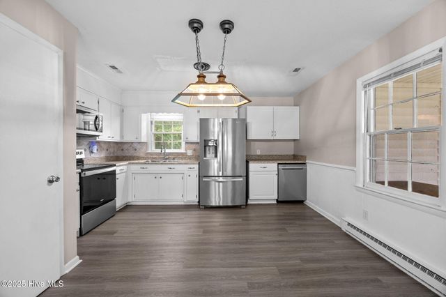 203 Caddie Court, Greenville, NC 27858