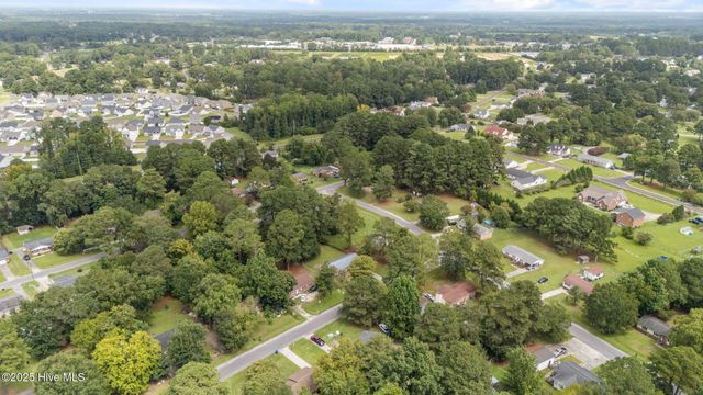 203 Caddie Court, Greenville, NC 27858