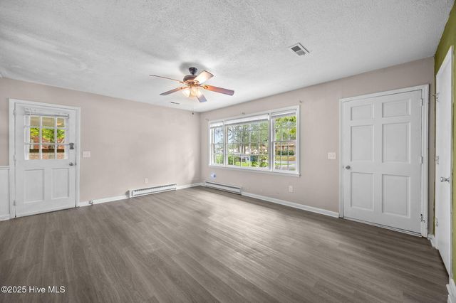 203 Caddie Court, Greenville, NC 27858