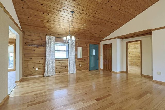 2776 Longbranch Road, Union, KY 41091