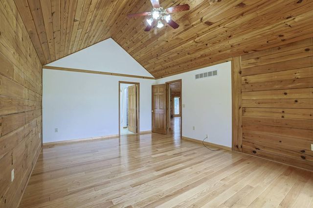 2776 Longbranch Road, Union, KY 41091