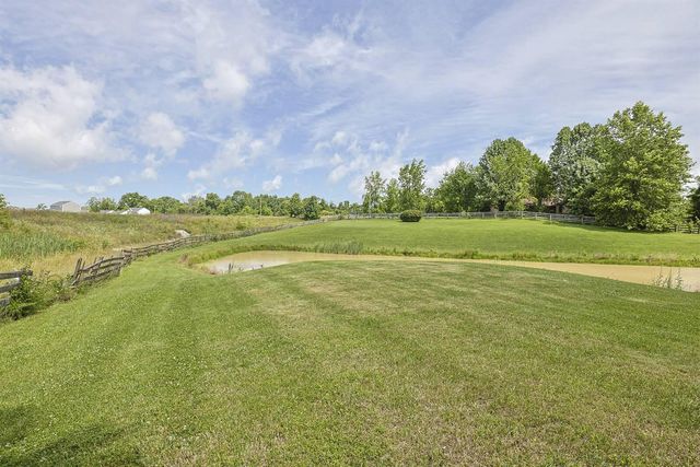 2776 Longbranch Road, Union, KY 41091