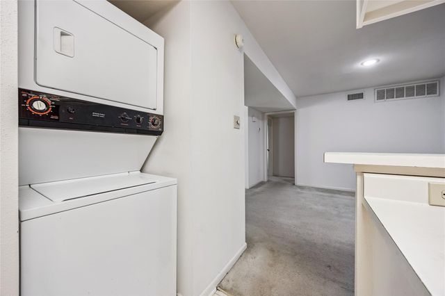 1601 S Shepherd Drive 207, Houston, TX 77019