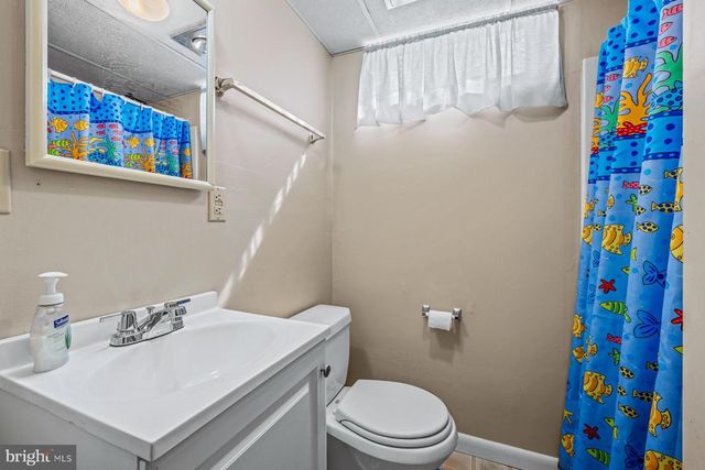 3011 GLENVUE DR, Westminster, MD 21157