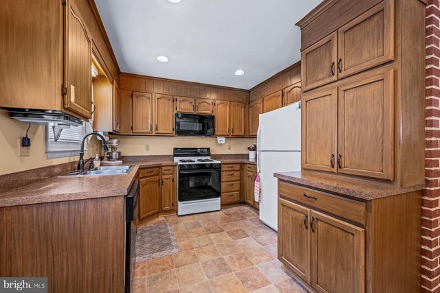 3011 GLENVUE DR, Westminster, MD 21157
