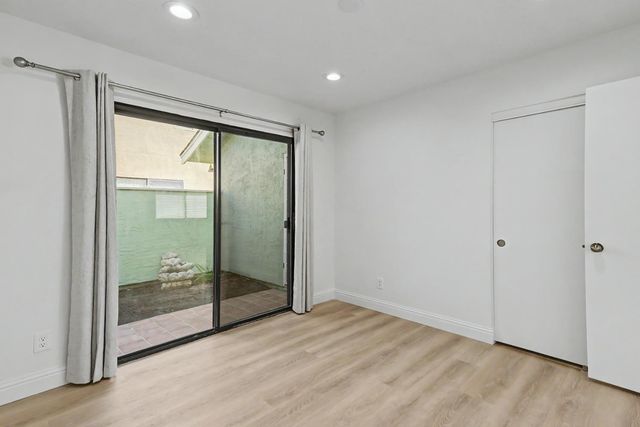 466 De Mar Dr, Sacramento, CA 95831