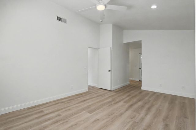 466 De Mar Dr, Sacramento, CA 95831