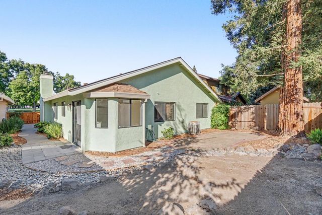 466 De Mar Dr, Sacramento, CA 95831