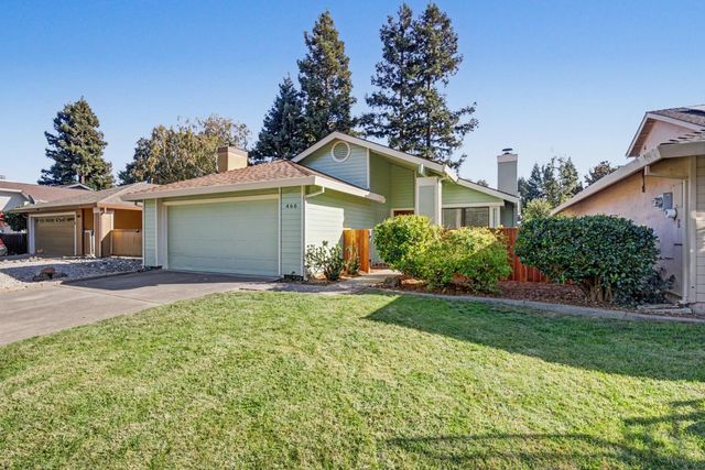 466 De Mar Dr, Sacramento, CA 95831