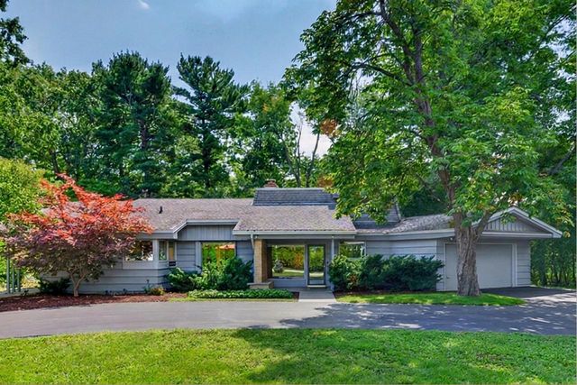 715 E Juniper LANE, Fox Point, WI 53217