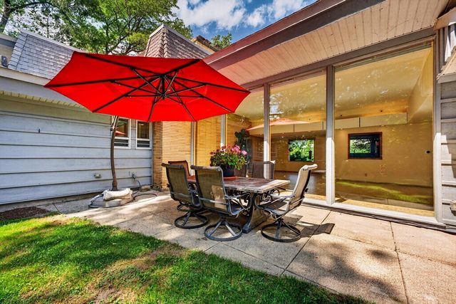 715 E Juniper LANE, Fox Point, WI 53217