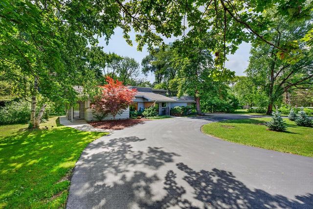 715 E Juniper LANE, Fox Point, WI 53217