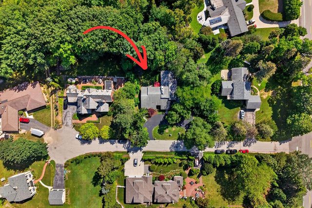715 E Juniper LANE, Fox Point, WI 53217