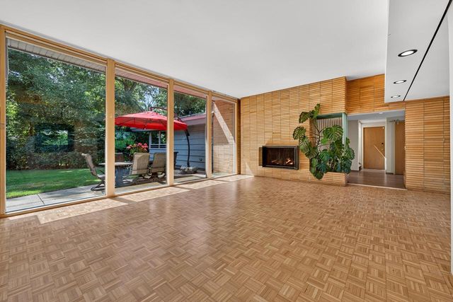715 E Juniper LANE, Fox Point, WI 53217
