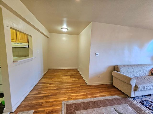 87-70 173 Street 5G, Jamaica, NY 11432