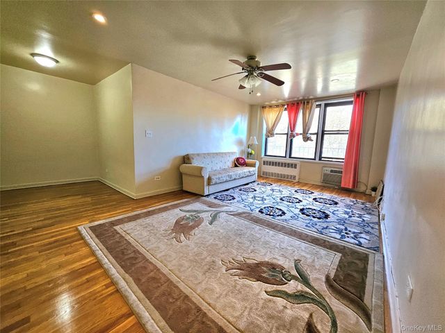 87-70 173 Street 5G, Jamaica, NY 11432