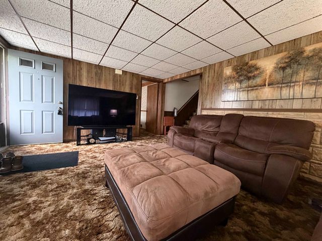 2196 S Dye Road, Flint, MI 48532
