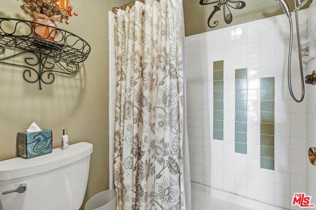 906 N Doheny Drive 221, West Hollywood, CA 90069