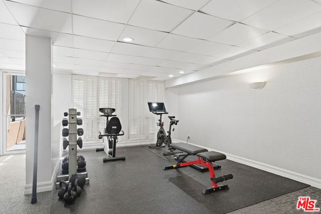 906 N Doheny Drive 221, West Hollywood, CA 90069