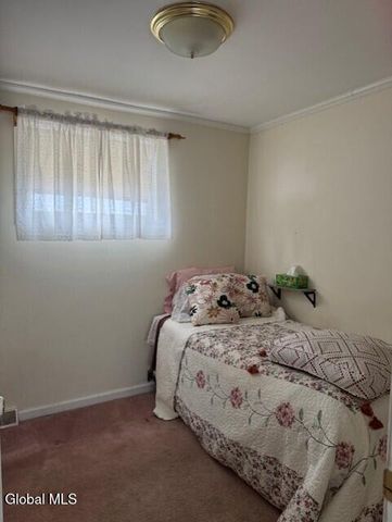 2953 Clyde Avenue, Rotterdam, NY 12306