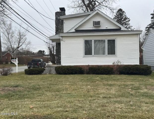 2953 Clyde Avenue, Rotterdam, NY 12306