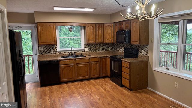 287 BLACKTHORNE RD, Luray, VA 22835
