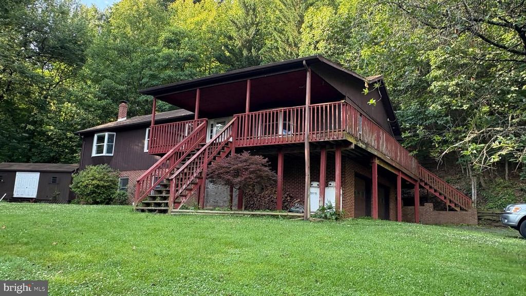 287 BLACKTHORNE RD, Luray, VA 22835