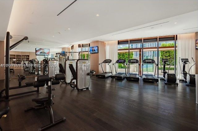 801 S Miami Ave 2707, Miami, FL 33130