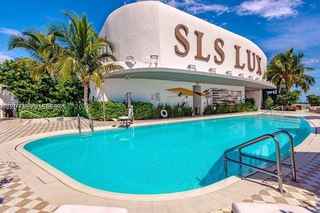 801 S Miami Ave 2707, Miami, FL 33130