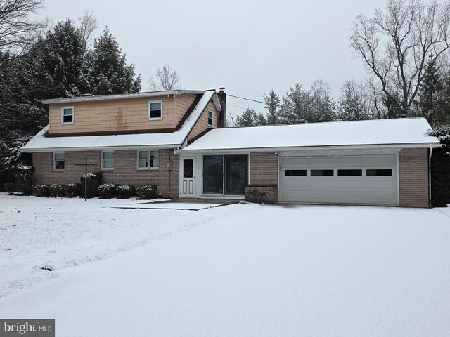 360 PHEASANT RD, Mohnton, PA 19540