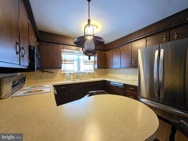 360 PHEASANT RD, Mohnton, PA 19540