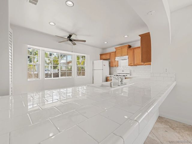 330 Willie James Jones Ave, San Deigo, CA 92102