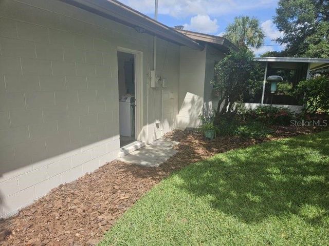 120 LARKWOOD DRIVE, Sanford, FL 32771