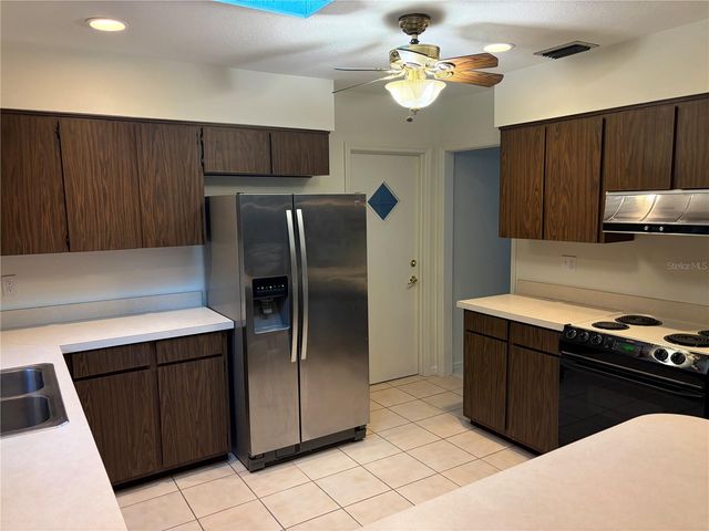 120 LARKWOOD DRIVE, Sanford, FL 32771