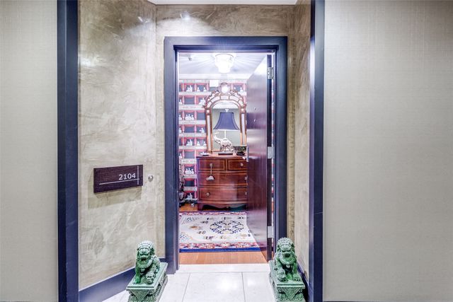 5909 Luther Lane 2104, Dallas, TX 75225