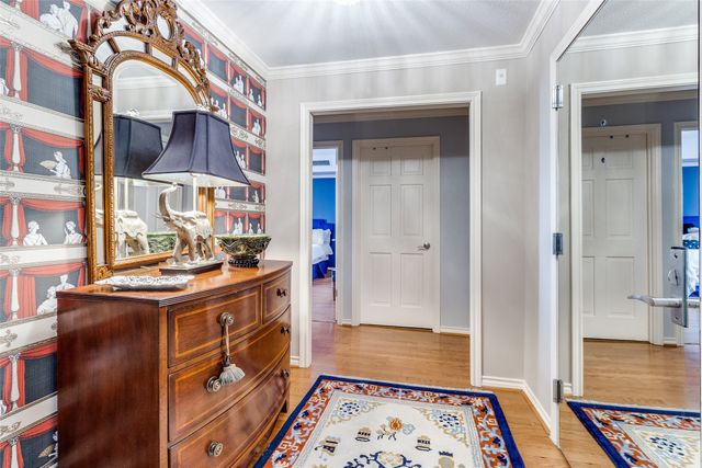 5909 Luther Lane 2104, Dallas, TX 75225