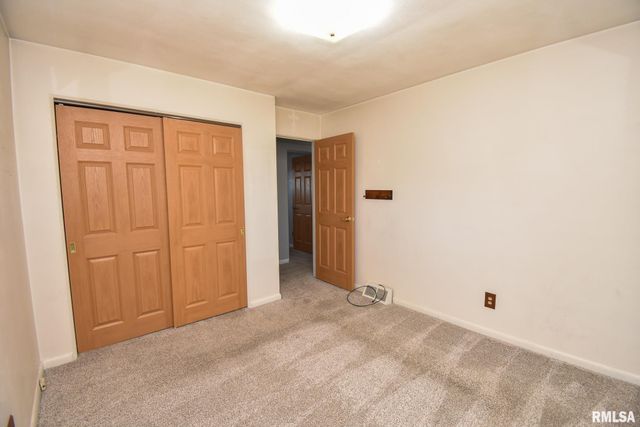 2715 TIARA STRIP, Peoria, IL 61607